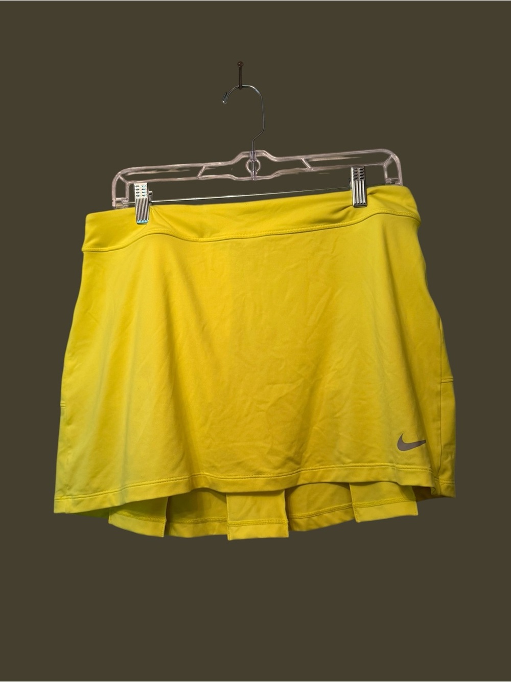 Nike Dri-FIT Tour Performance Golf Skirt — Neon Yellow - Picture 2 of 5